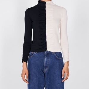 Zara Black and Cream Ruched Blouse